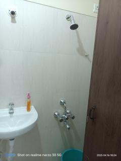 Private Room At Pushpanjali Residency Phase 3 S1 Block Ovale Ghodbender Road Thane West - Thane - 3