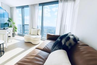 Skyline Executive 2BR Suite Level 66 Corporate-Ready Next to Ritz - Melbourne - 7