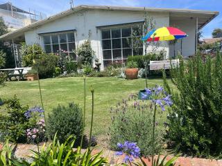 Convenient Beach and Garden Stay Frankston - Frankston - 1