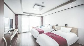 Jeju Sunbeach Hotel & Resort - 1