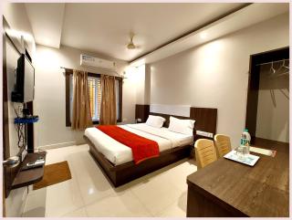HOTEL HOME! PREMIUM #TOWN Puri Near Golden Beach and Shree Jagannath Temple - Fully-Air-Conditioned-with-Lift-wifi-Home Style-Food Menu-and Parking Facilities - Excellent Customer Service Awarded - Best Seller - Puri - 4