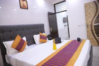 Divine India Service Apartment, 1 BHK, E- 30 - New Delhi - 0