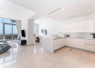 Free housekeeping visits during your stay - StayShort - Stunning Sea View Escape at Anwa by Omniyat - 1