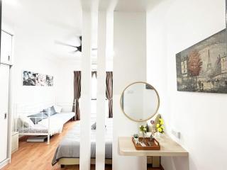 Up to 9 Person, Next to Paradigm Mall's new Theme park, Escape JB - Johor Bahru - 4