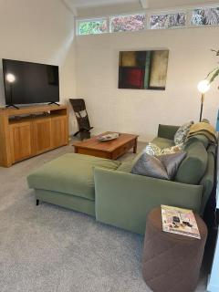 River View Home - Hamilton - 7