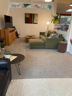 River View Home - Hamilton - 1