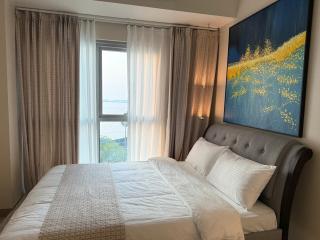 Luxurious Modern 1BR with Balcony Facing Infinity Pool Manila Bay Sunset Near Airports OKADA Solaire MOA - Manila - 5
