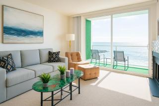 Ocean Haven - Wake to Waves ,Walk to Sand - 5