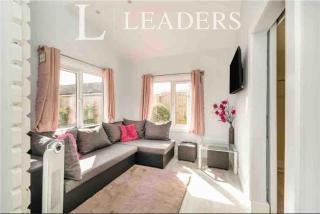 Adorable Self Contained detached annexe - 2