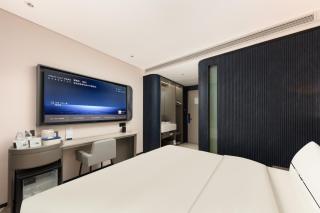 Atour Light Hotel Hangzhou West Lake Lakeside Qinghefang - Hangzhou - 9