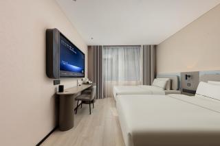 Atour Light Hotel Hangzhou West Lake Lakeside Qinghefang - Hangzhou - 2
