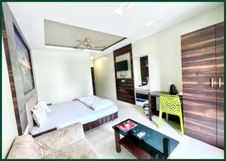 All BALCONY Rooms HOTEL # R # R Puri, Near Sea Beach and Jagannath Temple , Fully Air Conditioning Rooms, Restaurant- Lift and Parking Facilities - - A Luxuary Hotel In Puri - Puri - 6