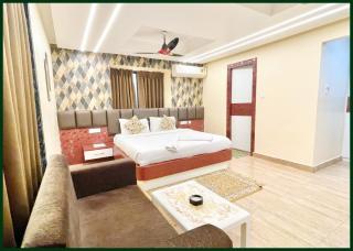 HOTEL YASHA!SAVI Near Sea Beach And Jagannath Temple - Free Wifi- Lift and Parking Facilities - Fully Air Conditioning Room & Luxuary Rooms - A Top Rated Hotel In Puri - Puri - 7