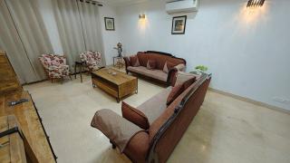 Divine India Service Apartment, 2 BHK, E- 30 - Nuova Delhi - 3