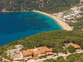 Elaia's Villas Hot Tub & Seaview - 4