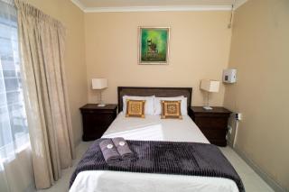 Roots Self Catering Unit 1 - Port Elizabeth - 7