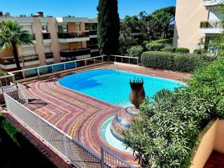 ApartHotel Riviera - La Terrasse de Clairefontaine - Swimming pool - Fabron - Nizza - 9