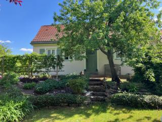 Ferienhaus mit Garten und Balkon - 9