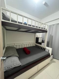 2BR Family suite with Balcony with WiFi and Netflix, behind SM Sucat - Manille - 6