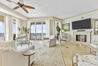 Oceanfront Condo In The Highly Exclusive Community - Myrtle Beach - 3