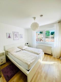 Moderne & gemütliche Ferienwohnung mit Terasse in Nieder-Olm - Nieder-Olm - 8