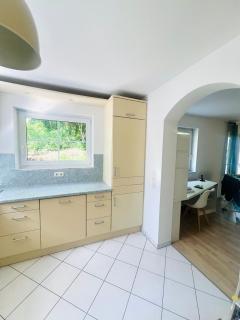Moderne & gemütliche Ferienwohnung mit Terasse in Nieder-Olm - Nieder-Olm - 6