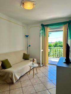 Colonia Apartments - 9