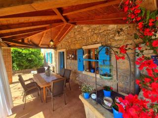Charming stone house by the sea - Čižići - 3
