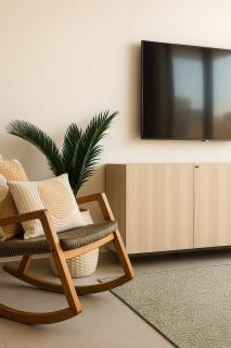 Seaside Retreat 2BR with Terrace TLV By SweetyGuest - 3