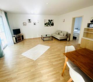 Moderne & gemütliche Ferienwohnung mit Terasse in Nieder-Olm - 0