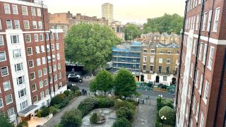 2 Bedroom Apartment by Ali - Londra - 8