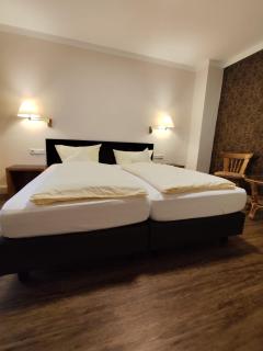 Garni Hotel & Ferienwohnungen Seeschlößchen - Waldeck - 2
