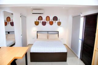 Petite's Nest - Studio 4 - 5