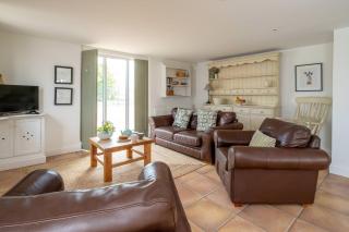 East Green Farm Cottages - The Hayloft - Saxmundham - 2