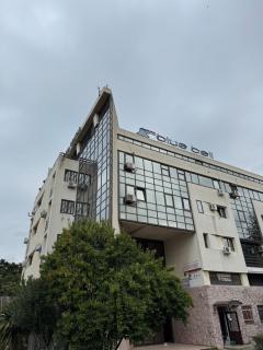 Royal Central Apartment - Bar - 1