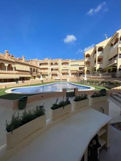 Close to beach, child-friendly townhouse with large pool - Santa Pola - 6
