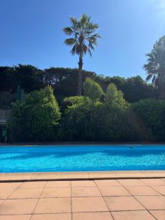 Maison Antibes avec jardin privatif, 4 chambres, calme dans résidence avec piscine - Antibes - 5