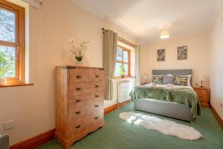 Pendle View Gatehouse Lakeside Stay - Pendleton - 6