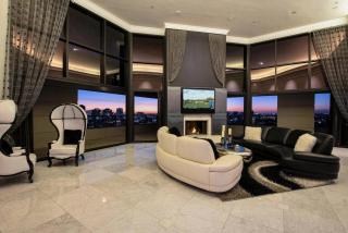 Step Inside And Rise Above The Phoenix Skyline - Phoenix - 7