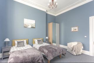 A two bedroom apartment - Victorian Villa at 8 Priestfield Road - Edinburgh - 2