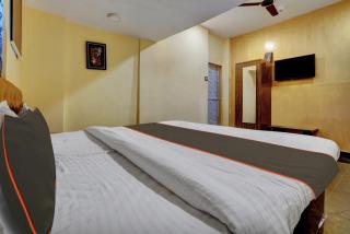 Super Hotel O Golden Suites - Turambhe - 1