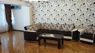 Хорошем месте находится, улица Иззет Небиев 6-22 - Baku - 5