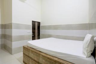 Hotel O YOUR RESIDENCY - Ghaziabad - 9