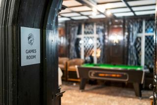 Lyons Woodlands Hall - Ruthin - 4