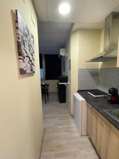 Estudios 85 - Cerca de Madrid, Toledo y Parque Warner - Parla - 7