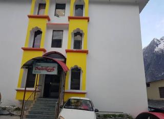 Hotel Dwarikes Badrinath - Badrīnāth - 0