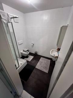 Apartment Ferienwohnung mit Grünem Blick Terrasse & Neu saniert Bordinghaus 24h Check-In in Freudenberg am Main - Freudenberg am Main - 9