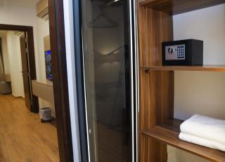 Spark Plaza Hotel - 7