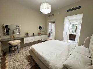 Direct Access to Swimming Pool - Dubai - 9