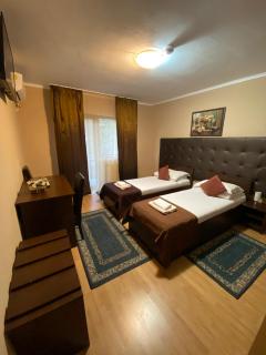 Hanul Lui Bogdan Economy INN - Făget - 3